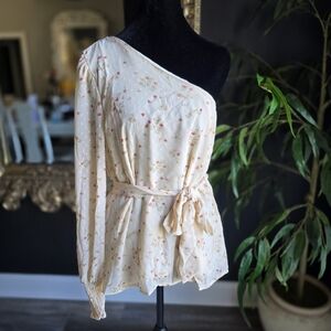 Gibsonlook One-Shoulder Cream Floral Tie-Waist Blouse
